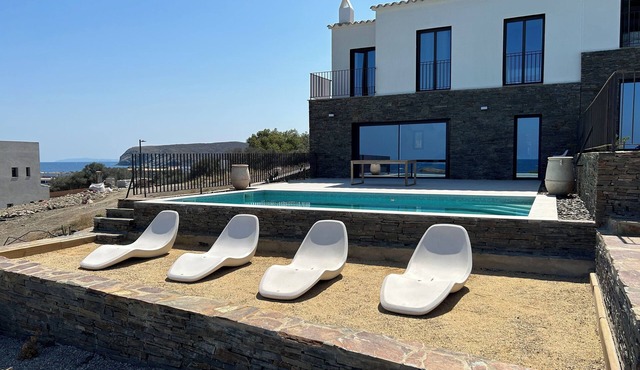 Cadaquès house with pool and sea view
