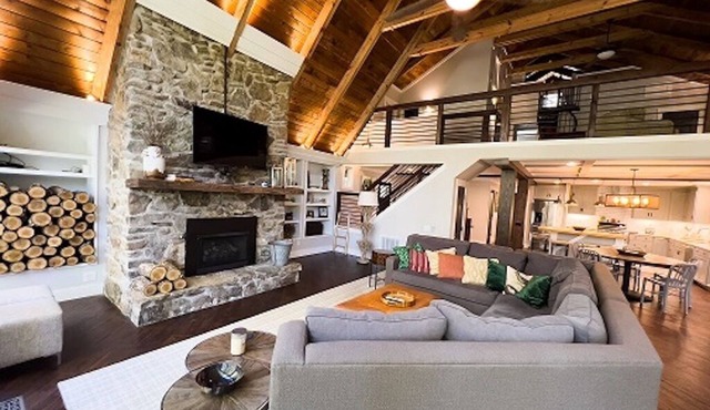 Caddie's Creekside Lodge