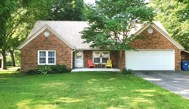 Caddyshack - Located on Stockton Golf Course