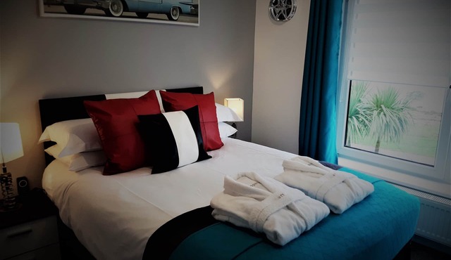 Cadillac Kustomz Guest House