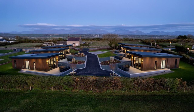 Cadnant Lodge - sleeps 4 guests in 1 bedroom