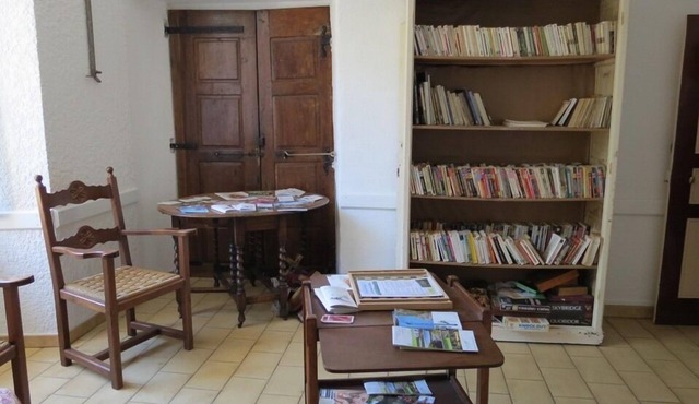 Cafe Restaurant Meuble de Tourisme