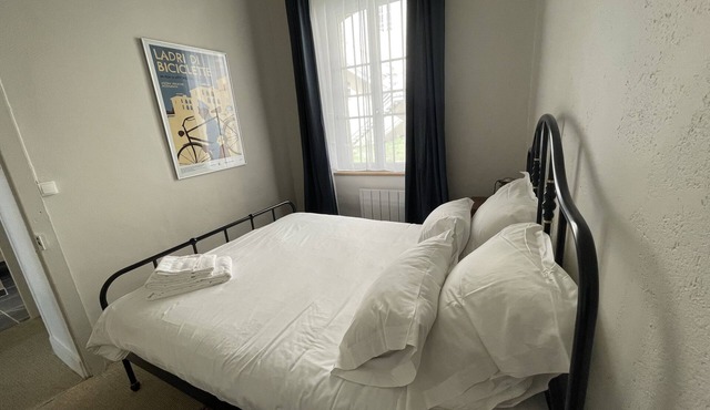 Cafe Velo Nevers - Cosy courtyard room