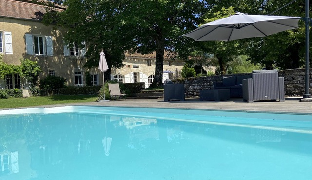 CAHORS - LOT VALLEY - STONE HOUSE WITH SWIMMING POOL AND CLEAR VIEW