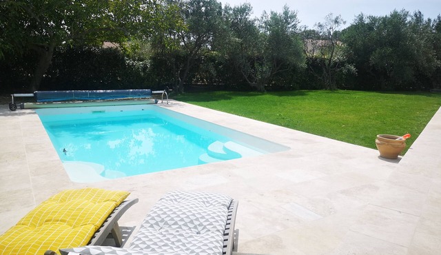 Cairanne: Modern villa with swimming pool