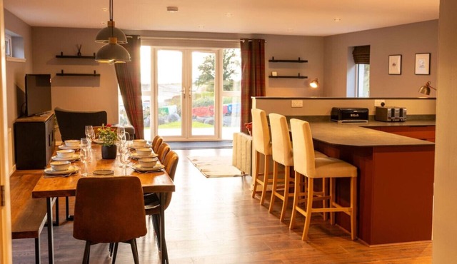 Cairn Cottage in the village of Onich