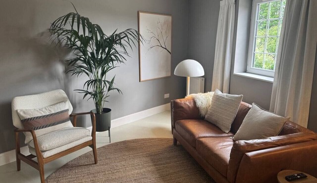 Cairn - one bedroom apartment sleeps up to three