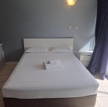 Cairns Holiday Lodge