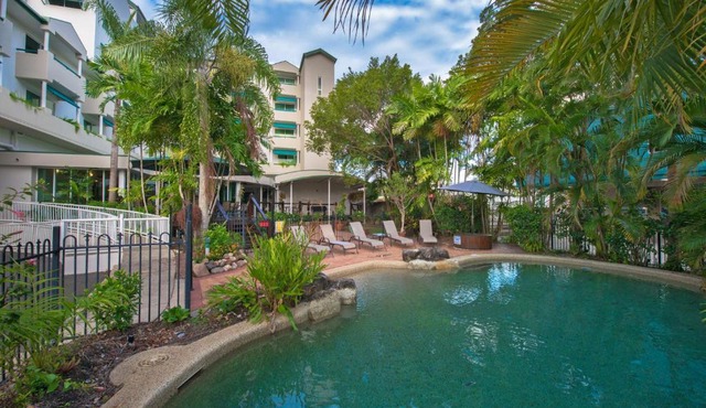 Cairns Sheridan Hotel