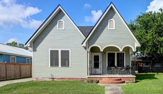 Cajun Cottage located in downtown New Iberia