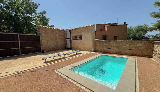 Cal Gabarró - House for 12 people with swimming pool, WiFi, AC and BBQ