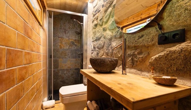 CaL QuEROL Sol i Neu (amb llar de foc)