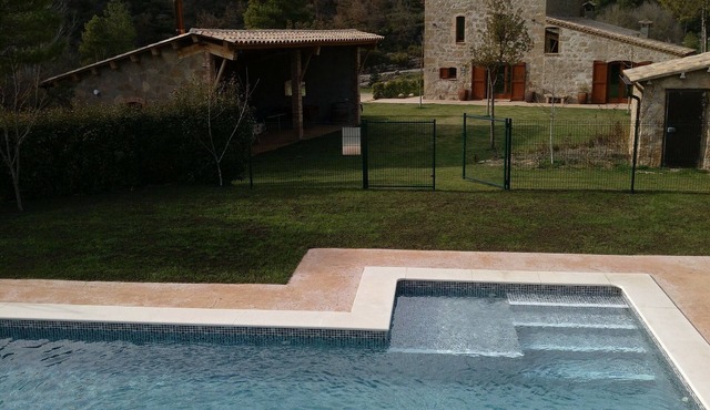 Cal Rebotit Self catering for 10/14 people