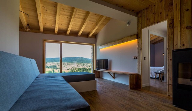 Cal Rossa, Taús 1900 Panoramic Eco-Suites, SPA.