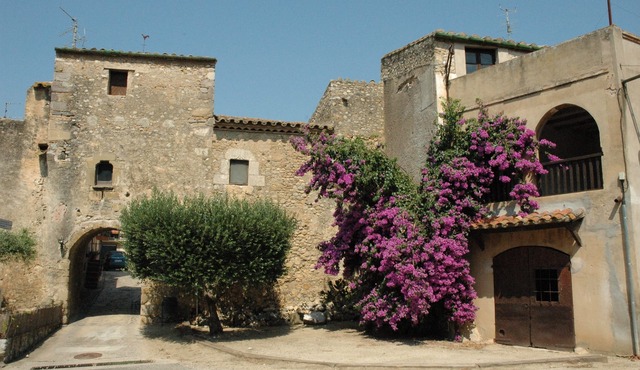 Cal Secretari, 17th century rural house in Vilaür, 15km from Costa Brava beaches