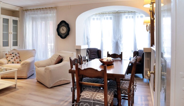 CAL SISQUET - TON! Exclusive apartment in the city center!
