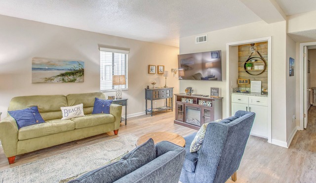 Calabash Condo: Close to Coast & Fishing