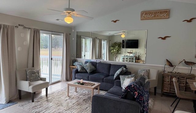 Calabash condo on 27-hole golf Brunswick Plantation