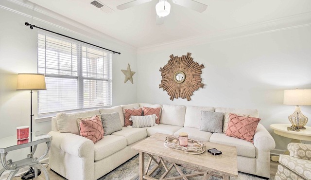 Calabash Condo w/Patio + Golf Course Views!