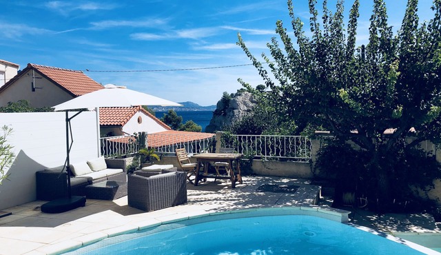 Calanque de Niolon: Loft with sea view