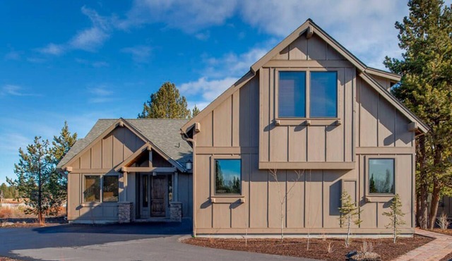 Caldera Escape with A/C, Hot Tub, Deck and Ping Pong