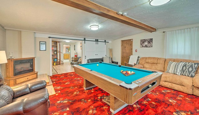 Caldwell House w/Grill ~ 1 Mi to Downtown!