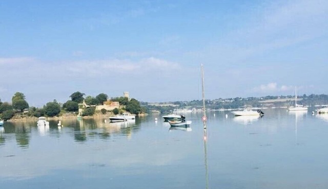 Cale de Mordreuc. Lovely 3 bedroom 2 bath house in this beautiful location