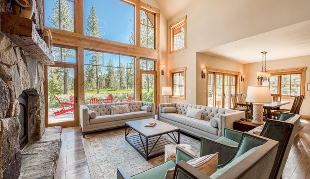 Caleb's Luxury Old Greenwood 3 BR Plus Loft with Gym and Hot tub Access and Dog OK