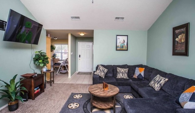 Caleb’s King & Queen Home. nKids/Pet friendly, Family games, Piano.