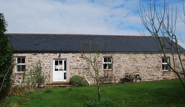 Calf Close Cottage: a rural retreat, dog-friendly, eco-friendly