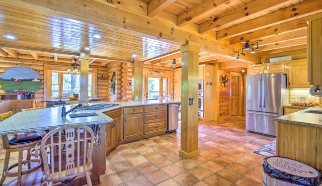 Calhoun Cabin with River View and Wraparound Deck