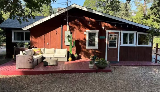 California Hot Springs Cabin Escape