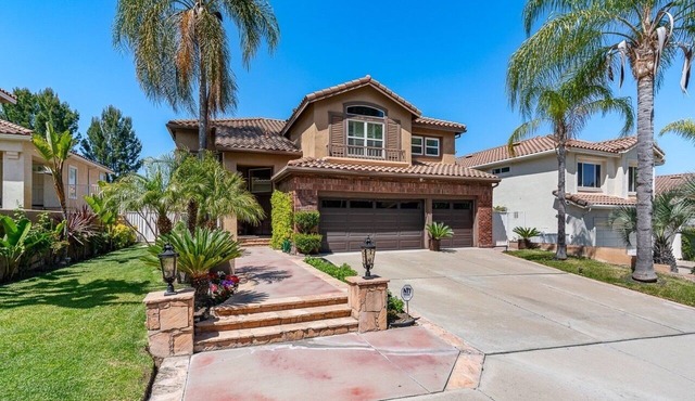 California Vacation home: Near Irvine, Disneyland, Newport Beach.
