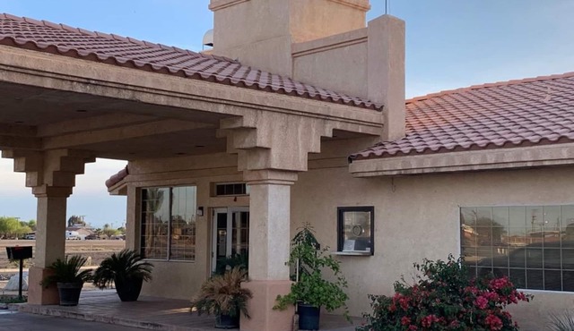 Calipatria Inn And Suites