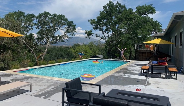Calistoga Mid-Century-Modern w/Pool 4BD/4BA - Sleeps 8