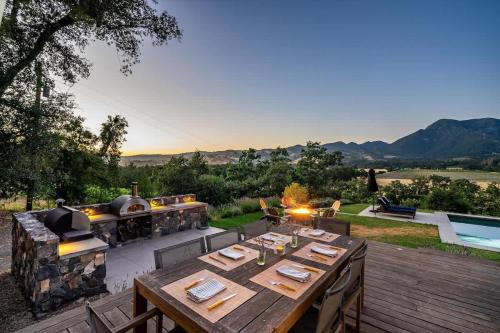 Calistoga Vista-Pool, Hot Tub And Tastings Included