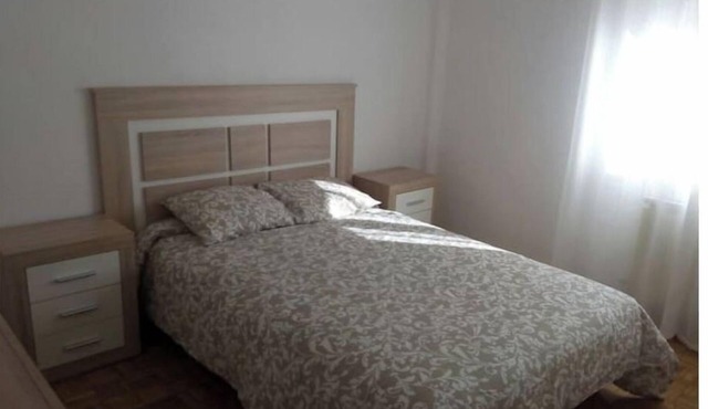 Calle Lardero apartment