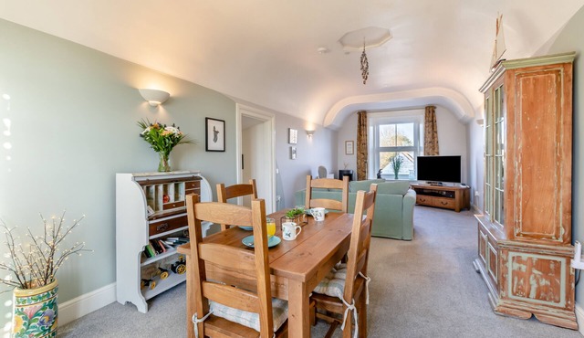 Calleron - One Bedroom Apartment, Sleeps 2