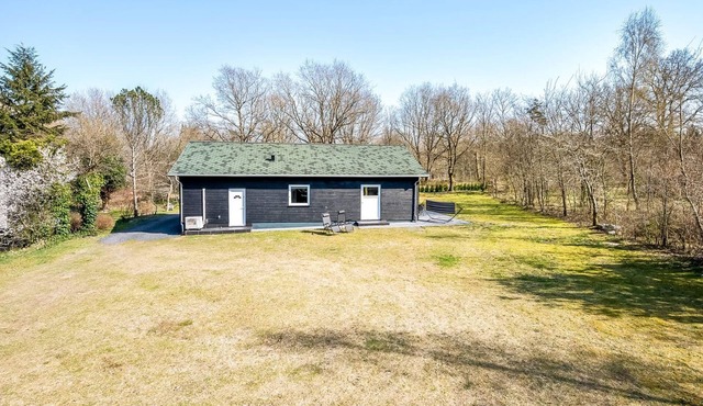 "Calli" by Interhome