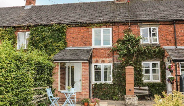 CALLOW COTTAGES, character holiday cottage in Mappleton