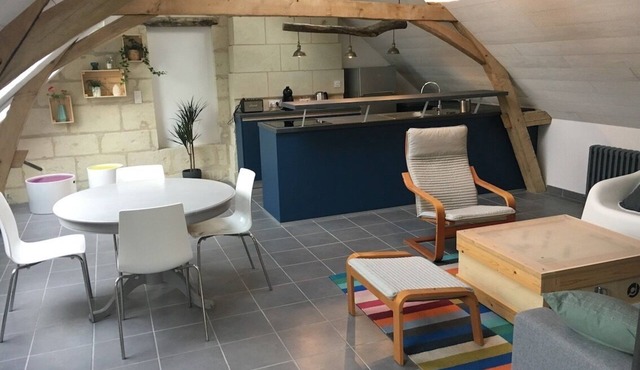 Calm and bright, in the heart of the countryside between vineyards and castles