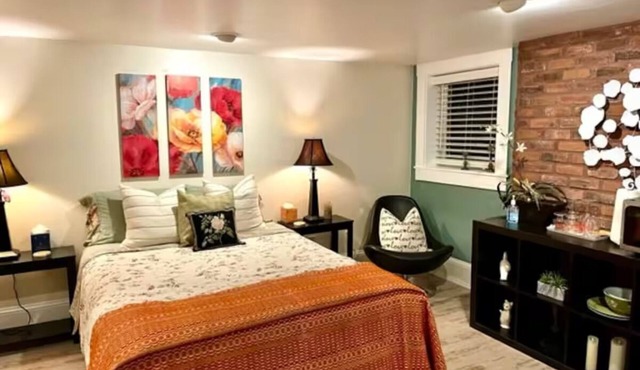 Calm and Private Room in NE Portland