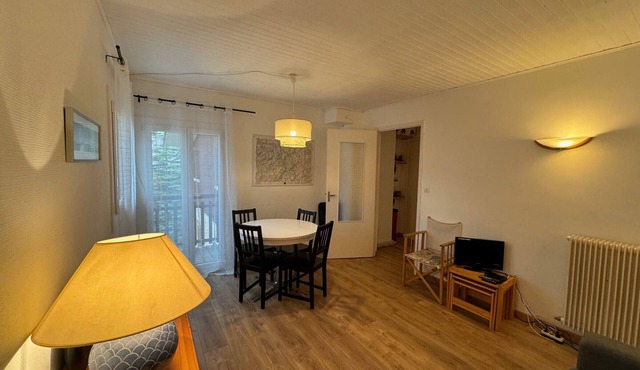 Calm apartment 4 pers, pets allowed, near skibus