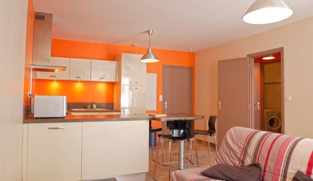 Calm apartment with Wifi near Le Palais center