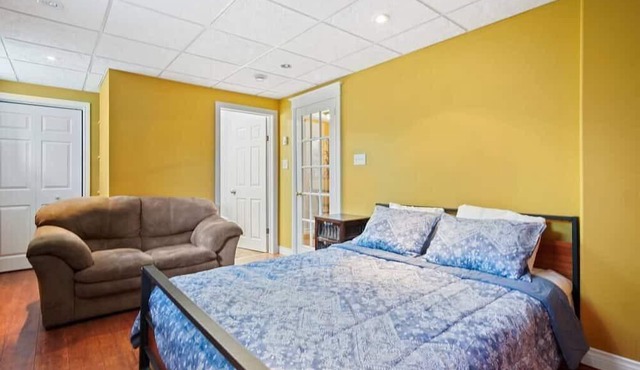 Calm From Away- Cozy Studio Apt