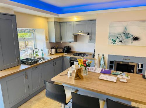 Calm Oasis Honley Bridge