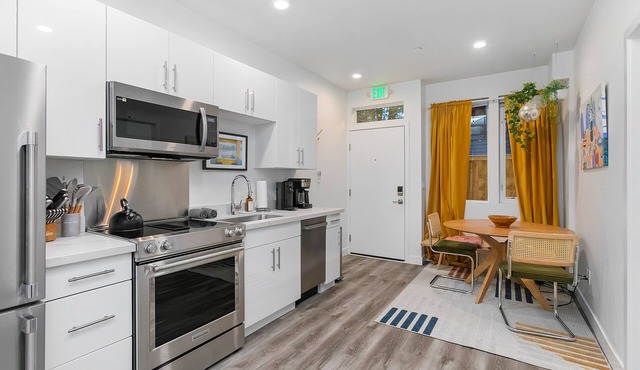 Calm Urban Abode steps to Volunteer Park