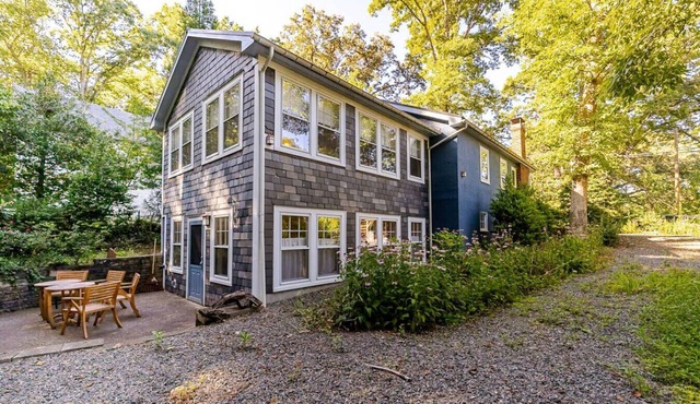 Calma Azul ~ A Retreat in the Heart of C-Ville