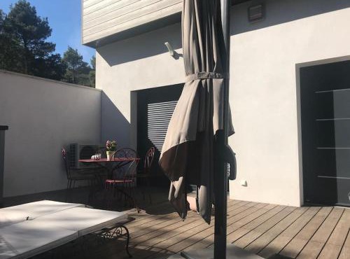 Calme, confort et espace dans villa d’architecte