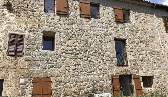 Calme et Confort au Village